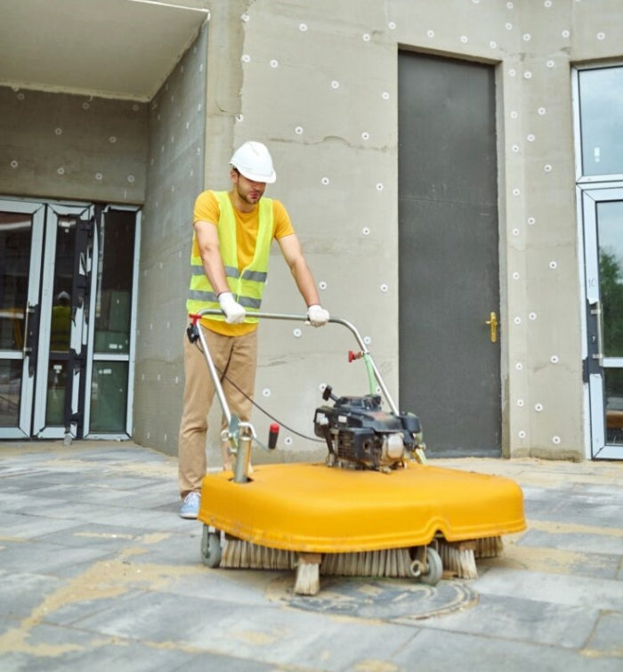 What should be included in a warehouse cleaning contract in Sydney?